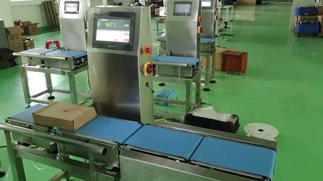 食品检重秤整机运行：966.9g 合格实拍